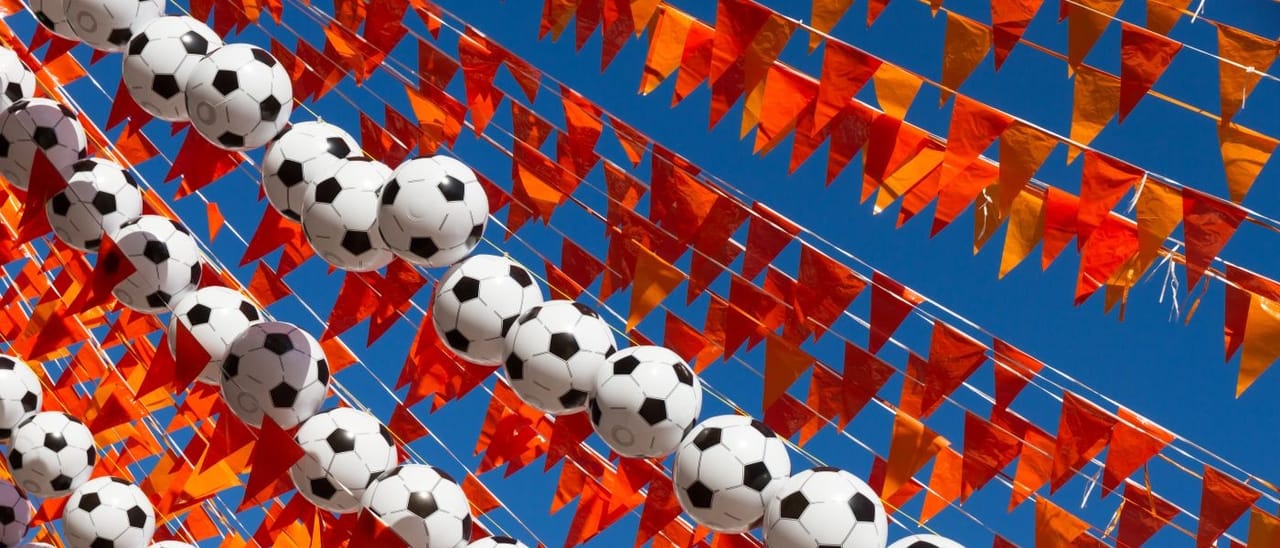 Oranje vlaggetjes